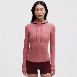 NWOT Lululemon Athletica Define Hooded Jacket, Rose pink, size 4.